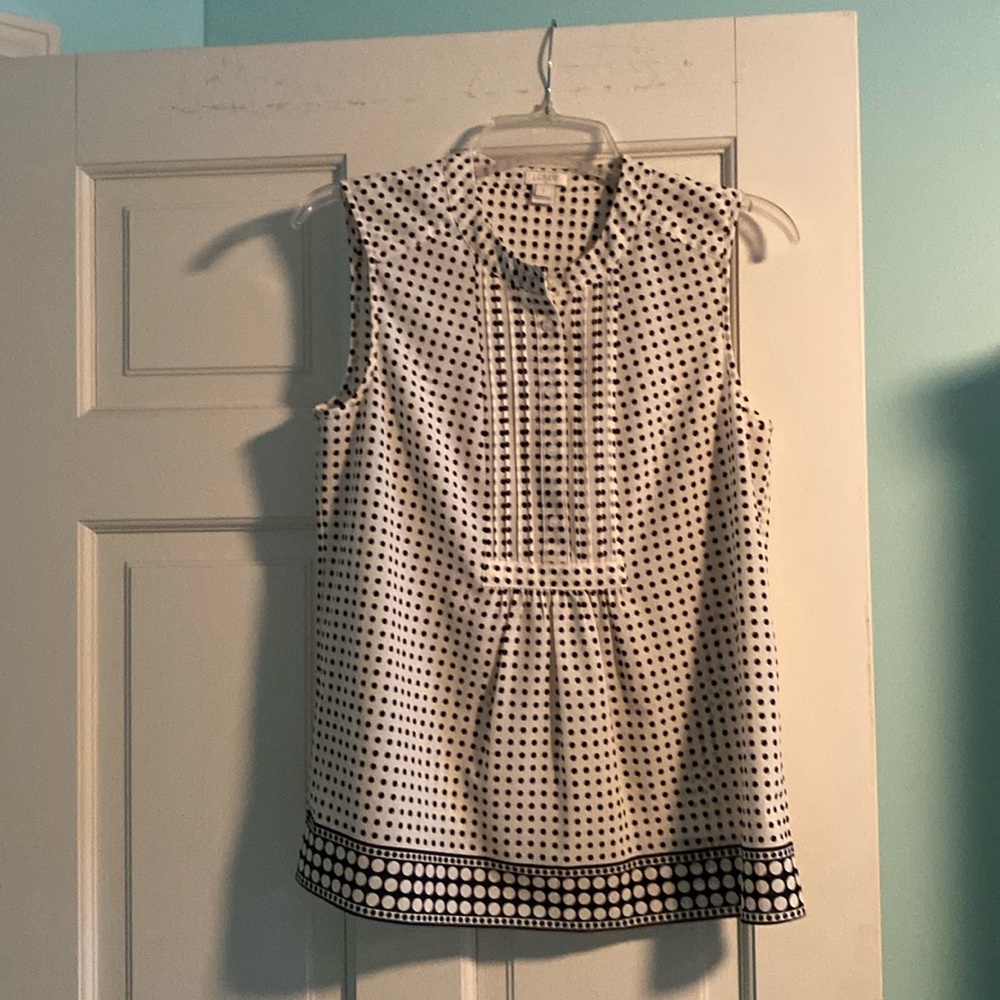 J Crew popover workwear top. 100% polyester Size 4